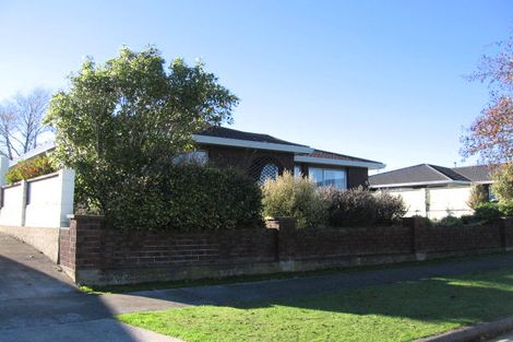 Photo of property in 8 Grange Place, Milson, Palmerston North, 4414
