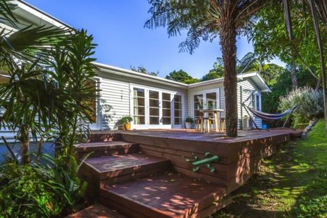 Photo of property in 110 Rawhiti Road, Pukerua Bay, 5026