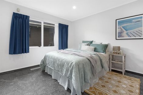 Photo of property in 44 Sailmaker Close, Whitby, Porirua, 5024