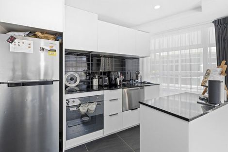 Photo of property in Pinnacle Apartments, E406/160 Victoria Street, Te Aro, Wellington, 6011