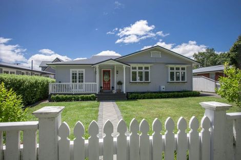 Photo of property in 32 Queen Street, Cambridge, 3434