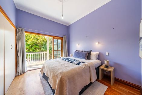 Photo of property in 17 Paremata Crescent, Paremata, Porirua, 5024