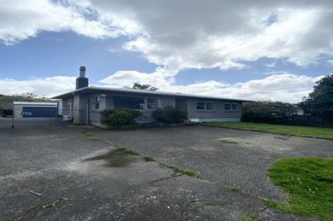 Photo of property in 108 Tirimoana Road, Te Atatu South, Auckland, 0602