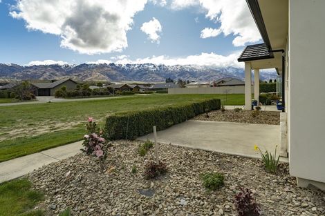 Photo of property in 3 De Bettencor Place, Mount Pisa, Cromwell, 9383