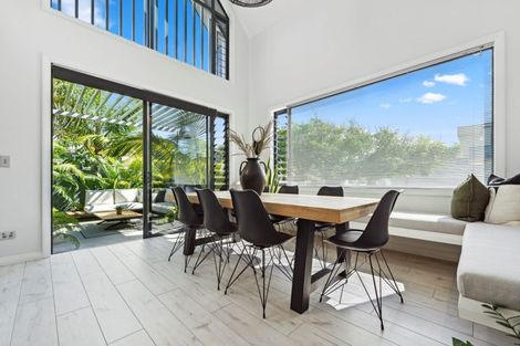 Photo of property in 349a Oceanbeach Road, Mount Maunganui, 3116