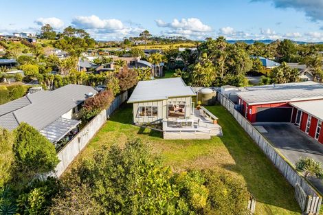 Photo of property in 44 Seabreeze Road, Mangawhai Heads, Mangawhai, 0505