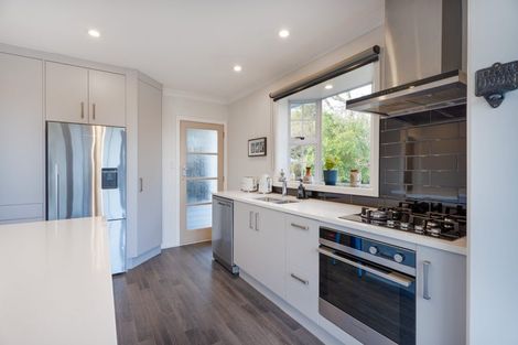 Photo of property in 18 Akatarawa Road, Brown Owl, Upper Hutt, 5018