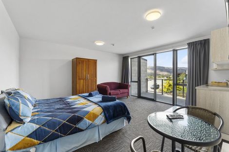 Photo of property in 16 Silverstone Drive, Cromwell, 9384