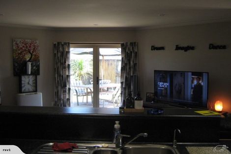 Photo of property in 27 Cranbrook Place, Rototuna North, Hamilton, 3210