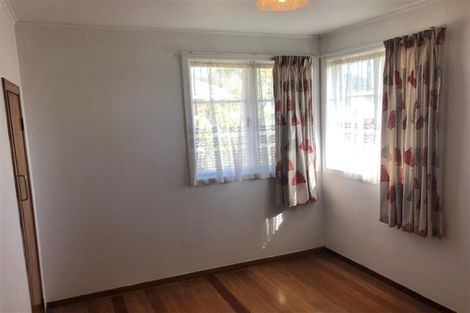 Photo of property in 3 Amberley Avenue, Te Atatu South, Auckland, 0610