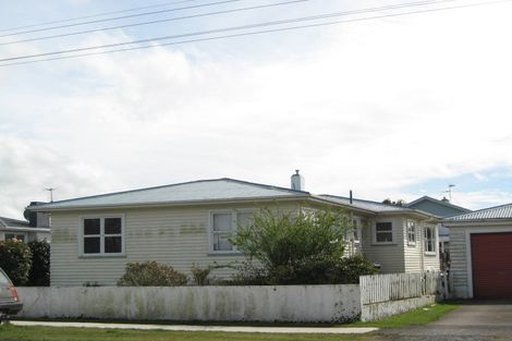 Photo of property in 42 Celia Street, Stratford, 4332