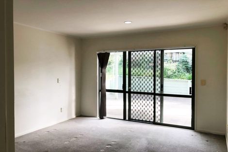 Photo of property in 2/14 Kells Place, Botany Downs, Auckland, 2010