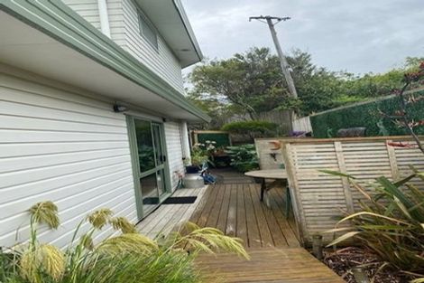 Photo of property in 3 Duncan Street, Tawa, Wellington, 5028