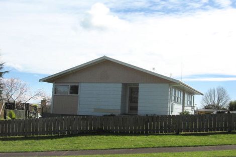 Photo of property in 10 Corinna Street, Welcome Bay, Tauranga, 3112