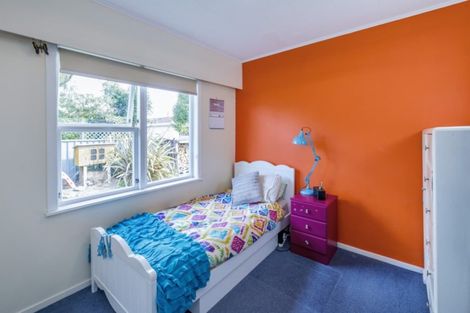 Photo of property in 76a Kennedy Drive, Levin, 5510