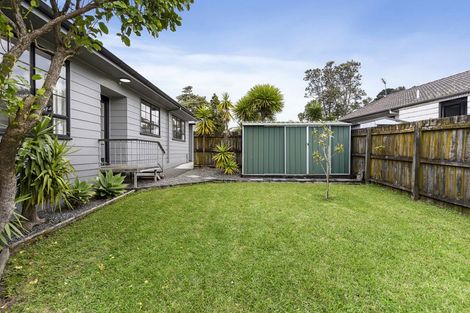 Photo of property in 19 Barbados Drive, Unsworth Heights, Auckland, 0632