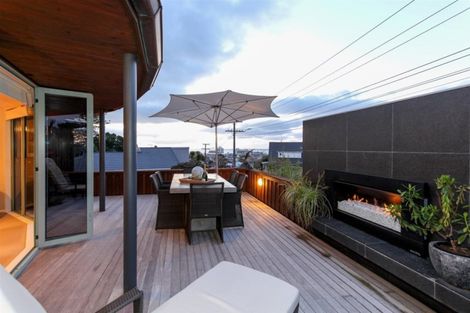 Photo of property in 48a Cameron Street, New Plymouth, 4310