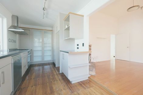 Photo of property in 2 Leslie Avenue, Sandringham, Auckland, 1025