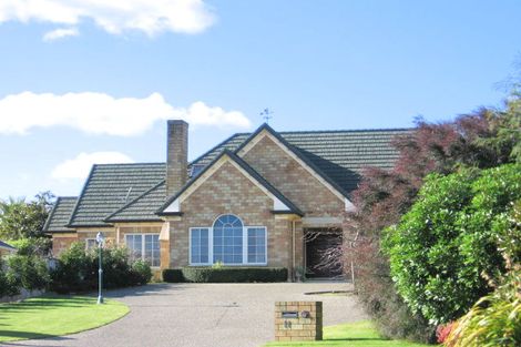 Photo of property in 11 San Jose Rise, Shamrock Park, Auckland, 2016