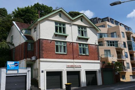 Photo of property in 84a Salamanca Road, Kelburn, Wellington, 6012