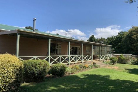 Photo of property in 10 Conway Road, Eltham, 4322