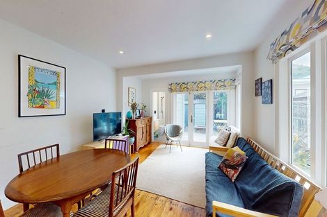 Photo of property in 188 The Parade, Island Bay, Wellington, 6023