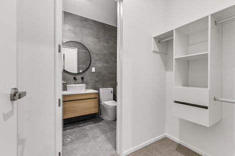 Photo of property in 21 Paretao Street, Massey, Auckland, 0614