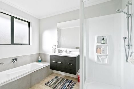 Photo of property in 31 Muritai Road, Parua Bay, Whangarei, 0174