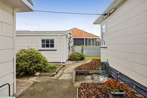 Photo of property in 5 Raleigh Street, Vogeltown, New Plymouth, 4310