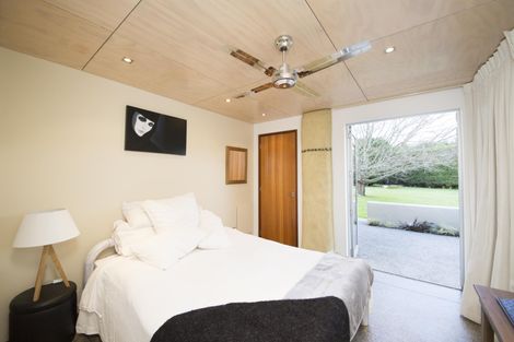 Photo of property in 115 Turitea Road, Fitzherbert, Palmerston North, 4472