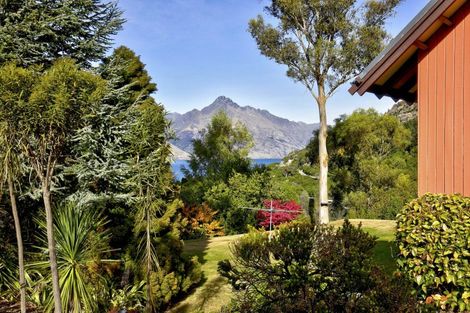 Photo of property in 79 Arawata Terrace, Sunshine Bay, Queenstown, 9300