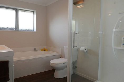 Photo of property in 118b Somerfield Street, Somerfield, Christchurch, 8024