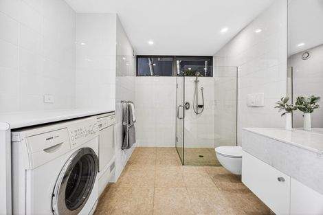 Photo of property in 19 Bournemouth Terrace, Murrays Bay, Auckland, 0630