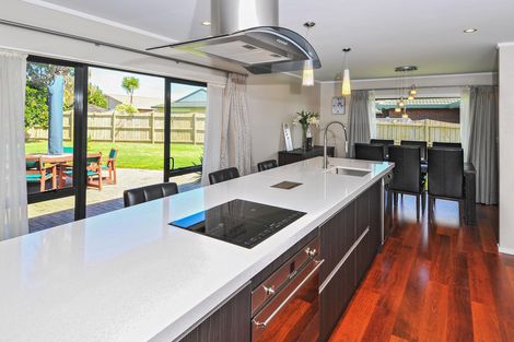 Photo of property in 3 Glenross Drive, Wattle Downs, Auckland, 2103