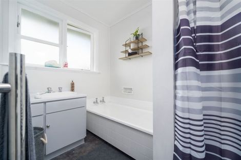 Photo of property in 53 Fergusson Street, Solway, Masterton, 5810