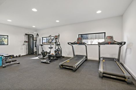 Photo of property in 4 Tahuhu Road, Mount Wellington, Auckland, 1062