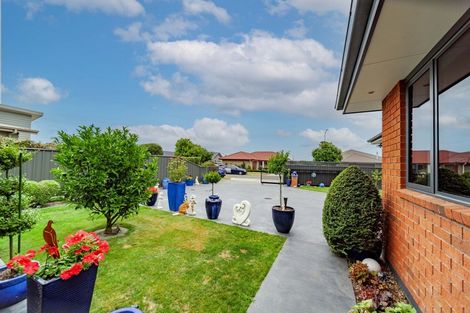 Photo of property in 6 Waitaha Place, Clive, 4102