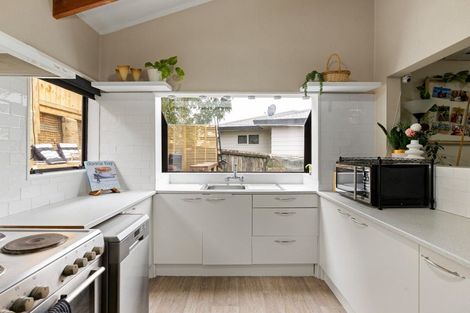 Photo of property in 19b Baverstock Road, Nawton, Hamilton, 3200