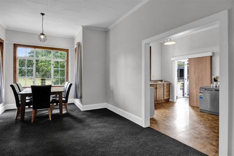 Photo of property in 206 Henwood Road, Paraite, New Plymouth, 4372