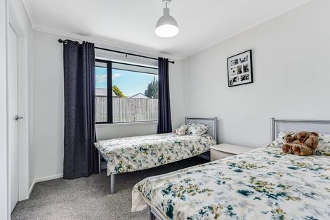 Photo of property in 8 Carlingford Rise, Dinsdale, Hamilton, 3204