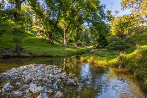 Photo of property in 28 Cemetery Road, Waipawa, 4273