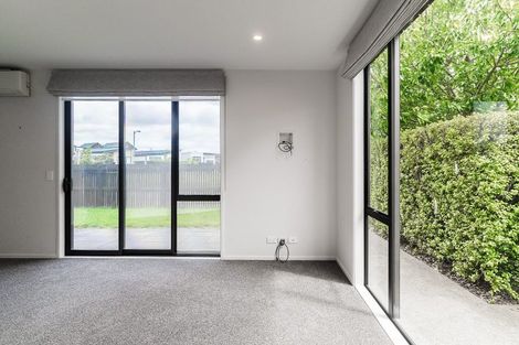 Photo of property in 1 Gallantry Crescent, Papakura, 2110