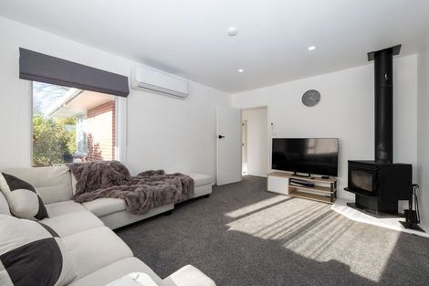 Photo of property in 9 Bevington Street, Avonhead, Christchurch, 8042