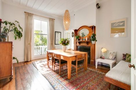 Photo of property in 13 Colenso Avenue, Hospital Hill, Napier, 4110