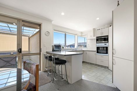 Photo of property in 6 Saint Johns Avenue, Hamilton East, Hamilton, 3216