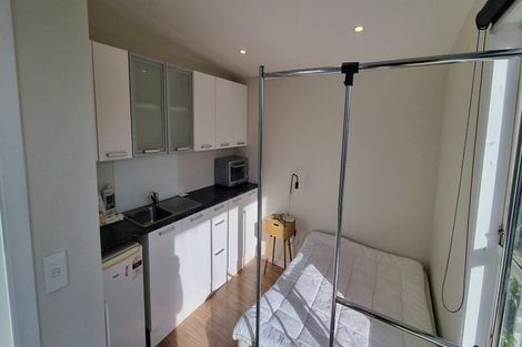 Photo of property in 54 Raroa Road, Kelburn, Wellington, 6012