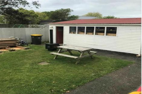 Photo of property in 18 Carbery Place, Manurewa, Auckland, 2102