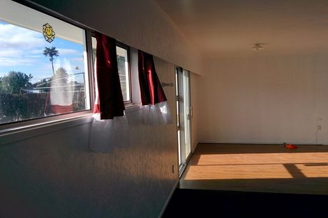 Photo of property in 17 Glengowan Place, Conifer Grove, Takanini, 2112