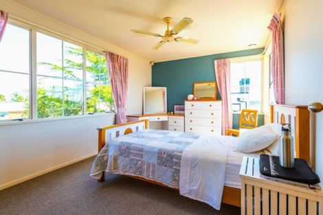 Photo of property in 210 Whitford Road, Shamrock Park, Auckland, 2016