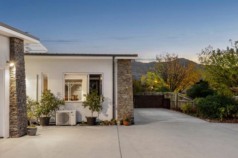 Photo of property in 83 Rob Roy Lane, Wanaka, 9305